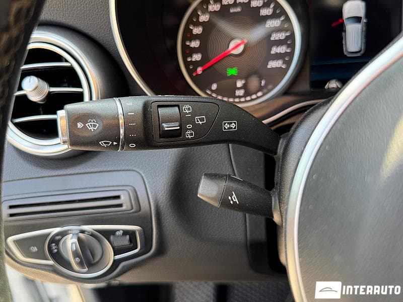 2020 Mercedes GLC 300de — Miniatură 9