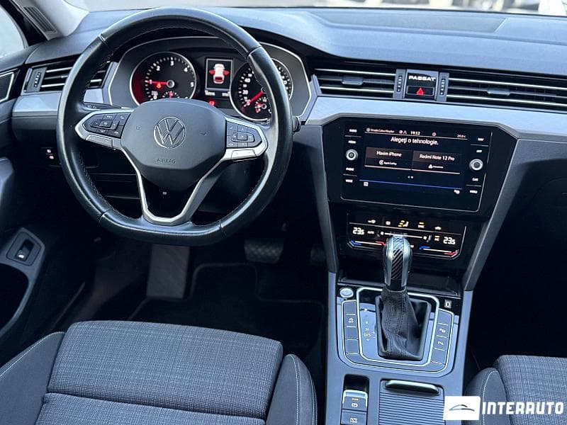 2021 Volkswagen Passat — Miniatură 8