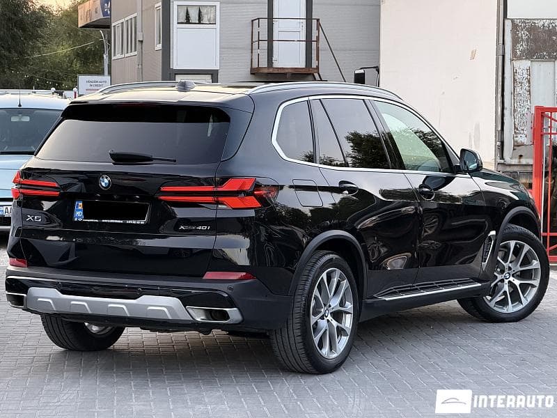 2023 BMW X5 4.0i — Miniatură 2