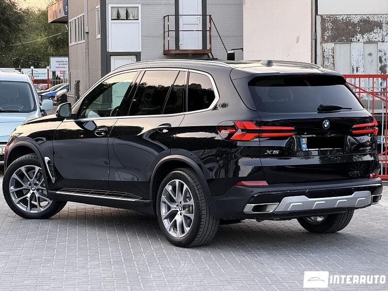 2023 BMW X5 4.0i — Miniatură 4