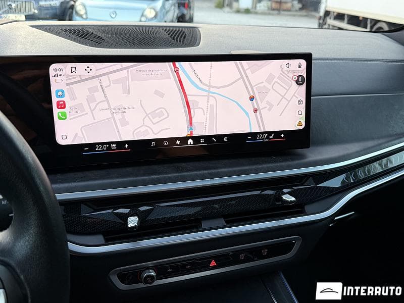 2023 BMW X5 4.0i — Miniatură 11