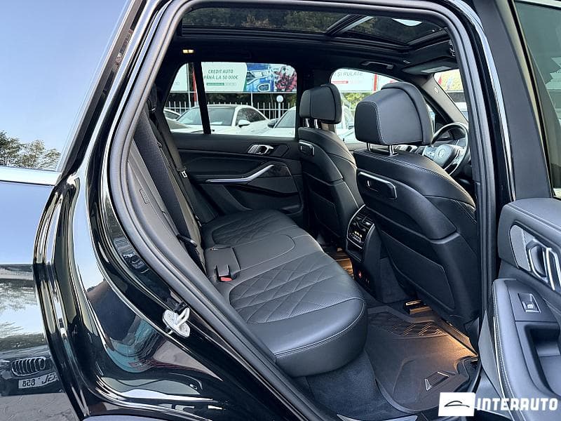 2023 BMW X5 4.0i — Miniatură 22