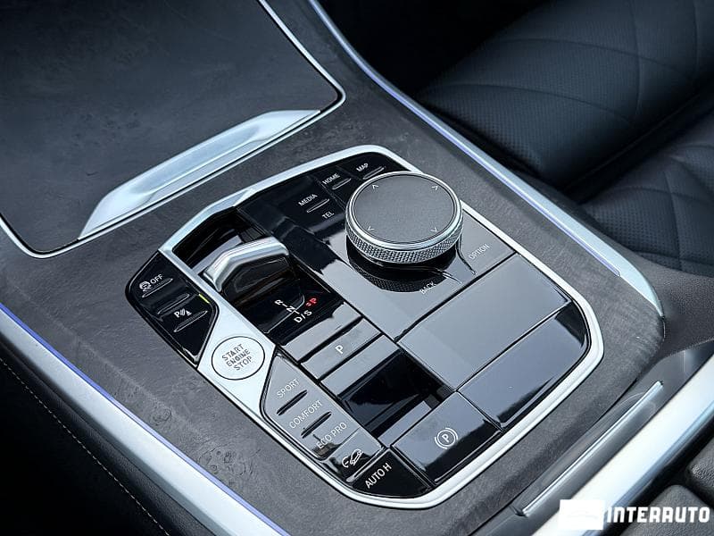 2023 BMW X5 4.0i — Miniatură 13