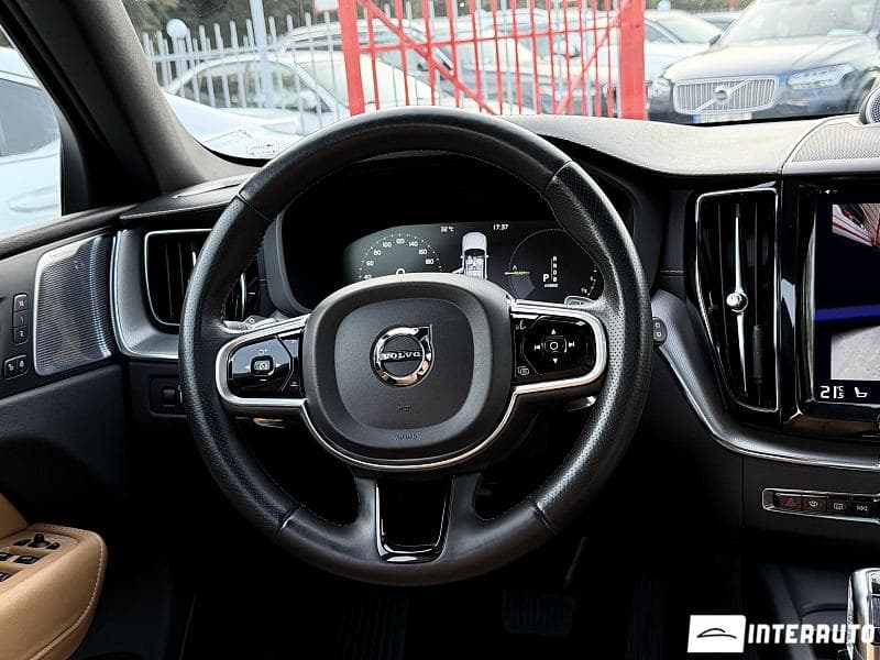 2018 Volvo XC 60 — Miniatură 8