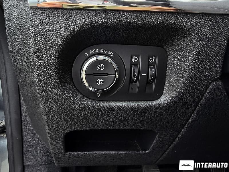 2013 Opel Corsa — Miniatură 15