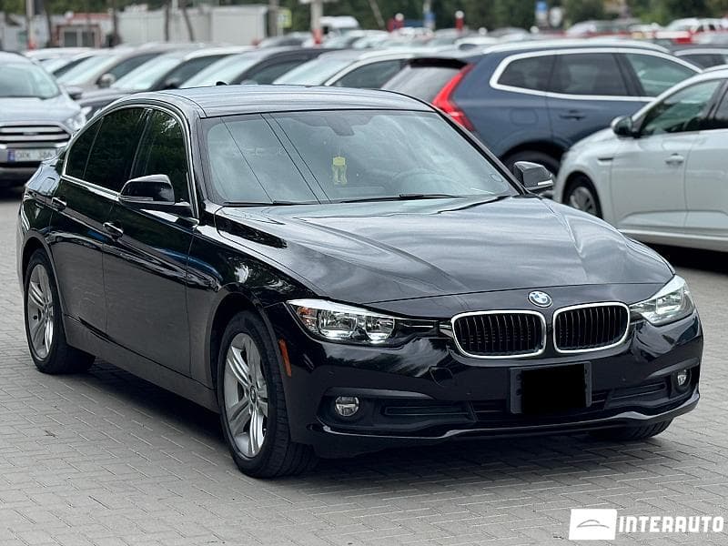 2017 BMW 330E — Miniatură 3