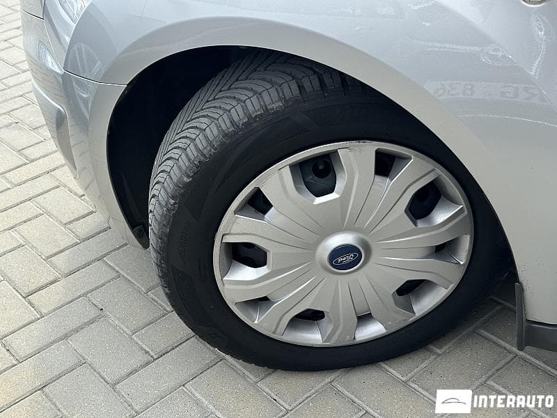 Ford Transit Connect 2016 — Миниатюра 16