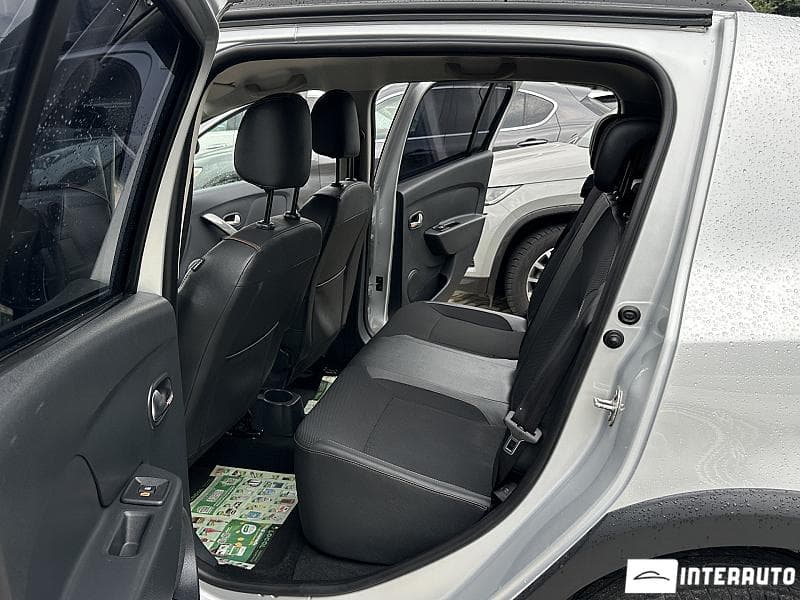 2017 Dacia Sandero Stepway — Miniatură 12