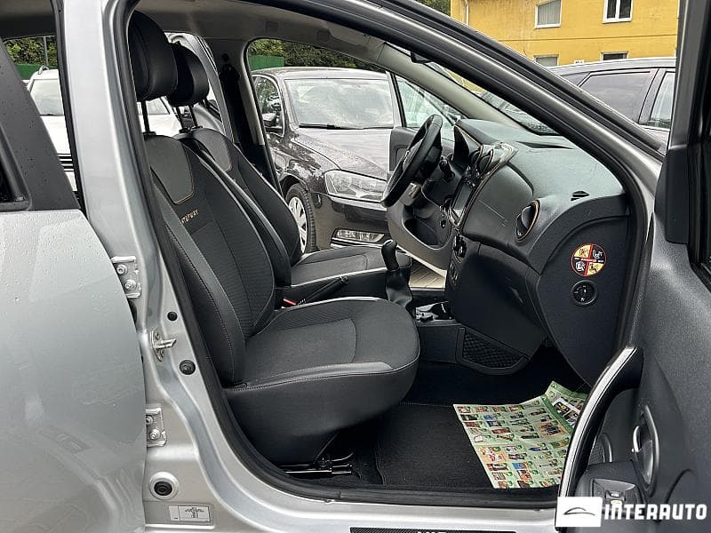 2017 Dacia Sandero Stepway — Miniatură 14