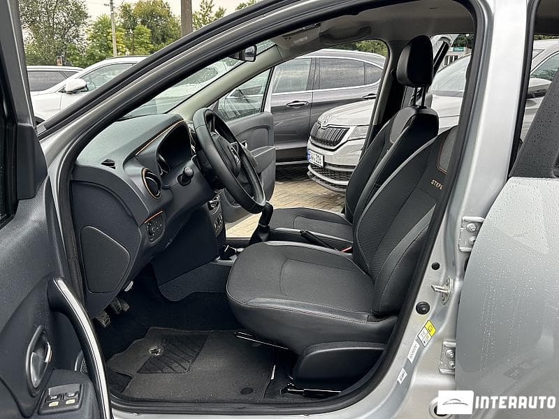 2017 Dacia Sandero Stepway — Miniatură 5