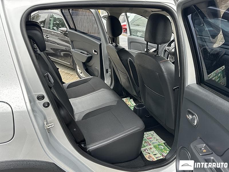 2017 Dacia Sandero Stepway — Miniatură 13