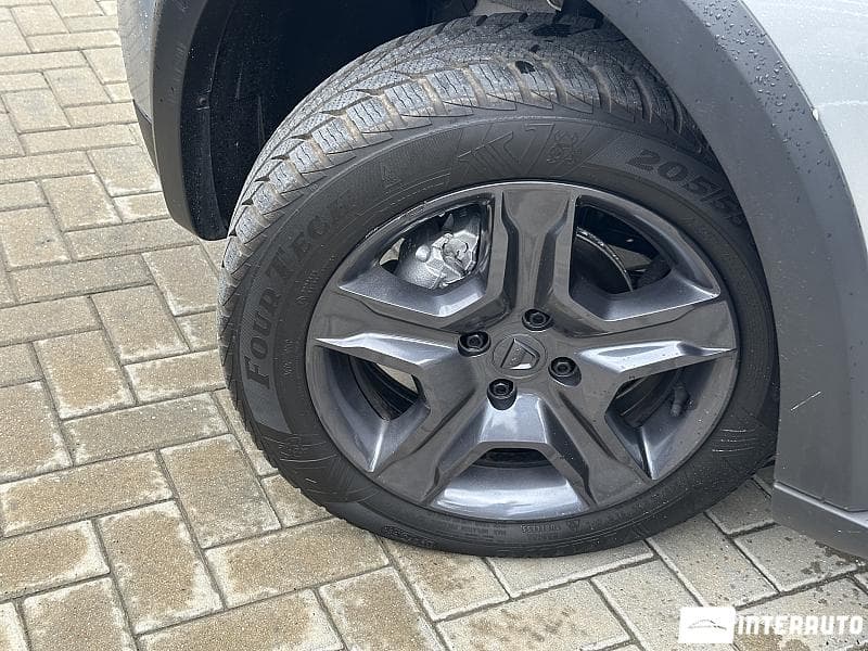2017 Dacia Sandero Stepway — Miniatură 15