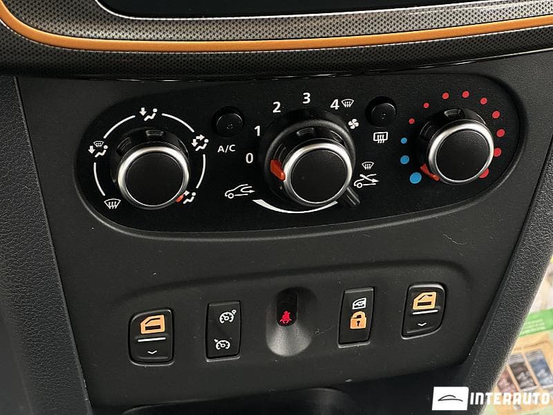 2017 Dacia Sandero Stepway — Miniatură 11
