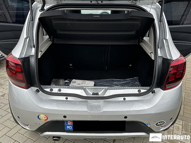 2017 Dacia Sandero Stepway — Miniatură 18