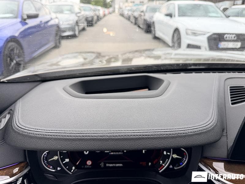 2017 BMW 540 — Miniatură 13
