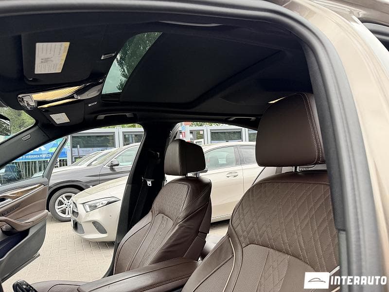 2017 BMW 540 — Miniatură 7