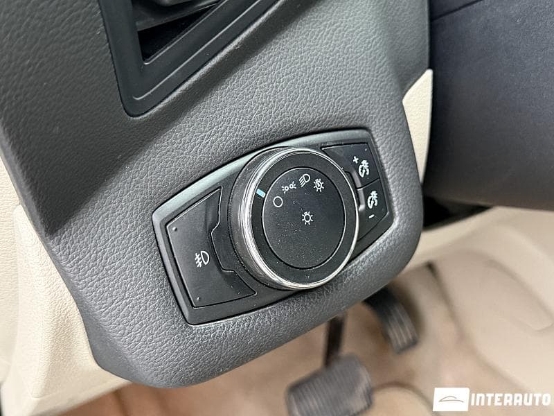 2013 Ford Escape — Miniatură 9