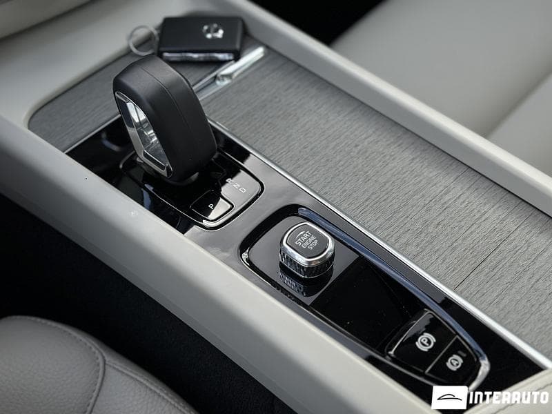 2023 Volvo XC 60 — Miniatură 17