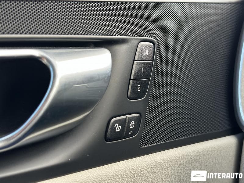 2023 Volvo XC 60 — Miniatură 10