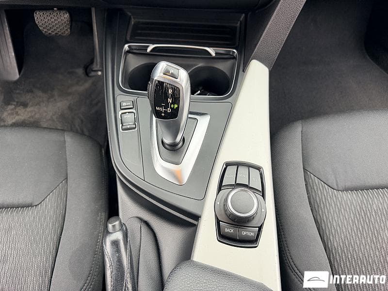 2016 BMW 316 — Miniatură 12