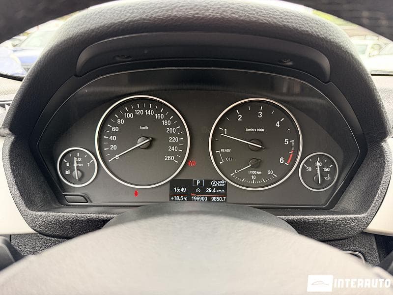 2016 BMW 316 — Miniatură 9