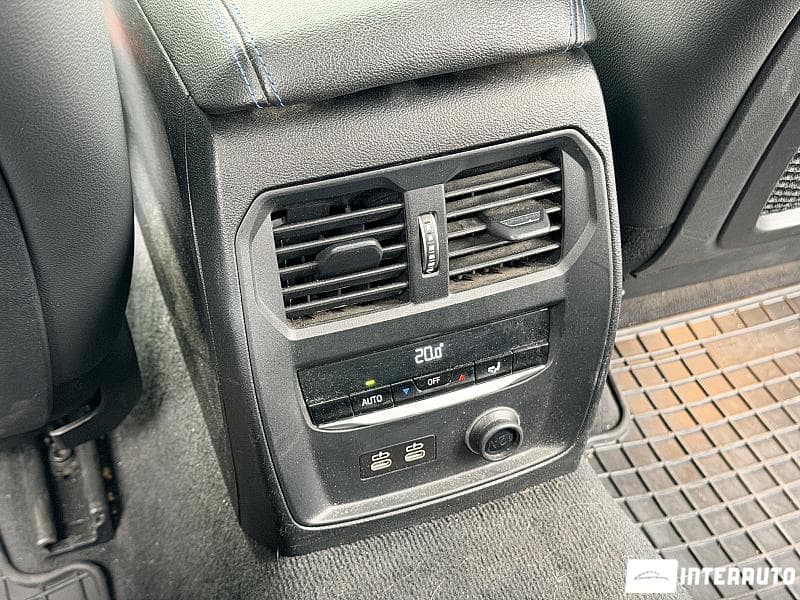 2018 BMW 330 — Miniatură 15