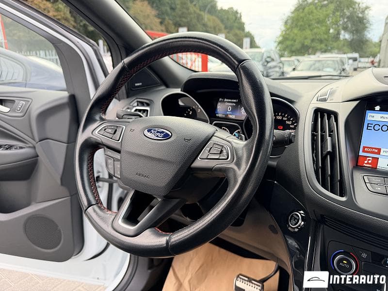2017 Ford Kuga — Miniatură 11