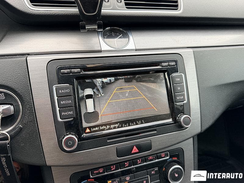 2011 Volkswagen Passat — Miniatură 12