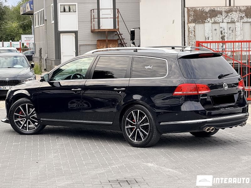 2011 Volkswagen Passat — Miniatură 2