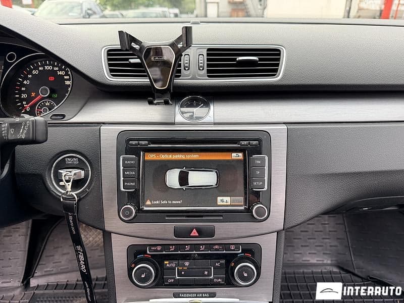 2011 Volkswagen Passat — Miniatură 14