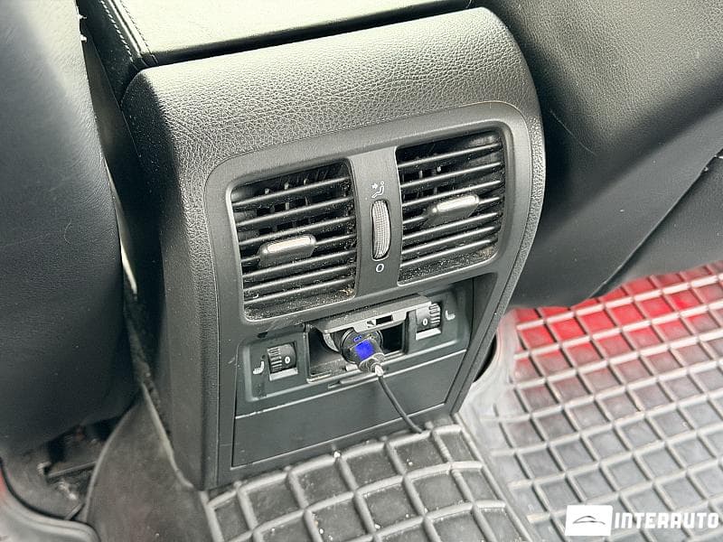 2011 Volkswagen Passat — Miniatură 15
