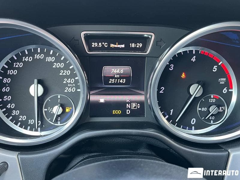 Mercedes ML 350 2012 — Миниатюра 8