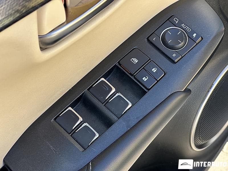 2018 Lexus NX 300H — Miniatură 17