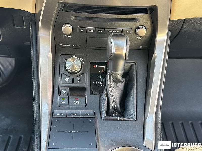 2018 Lexus NX 300H — Miniatură 11