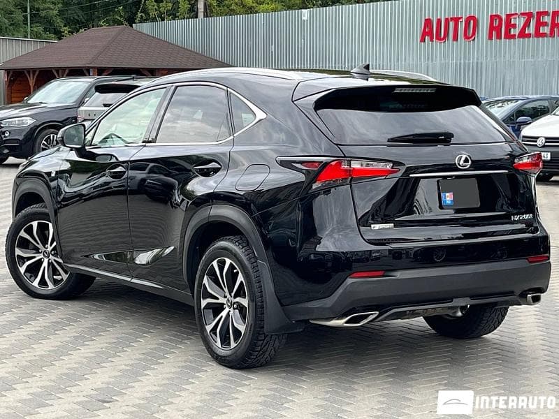 2017 Lexus NX 200T — Miniatură 2