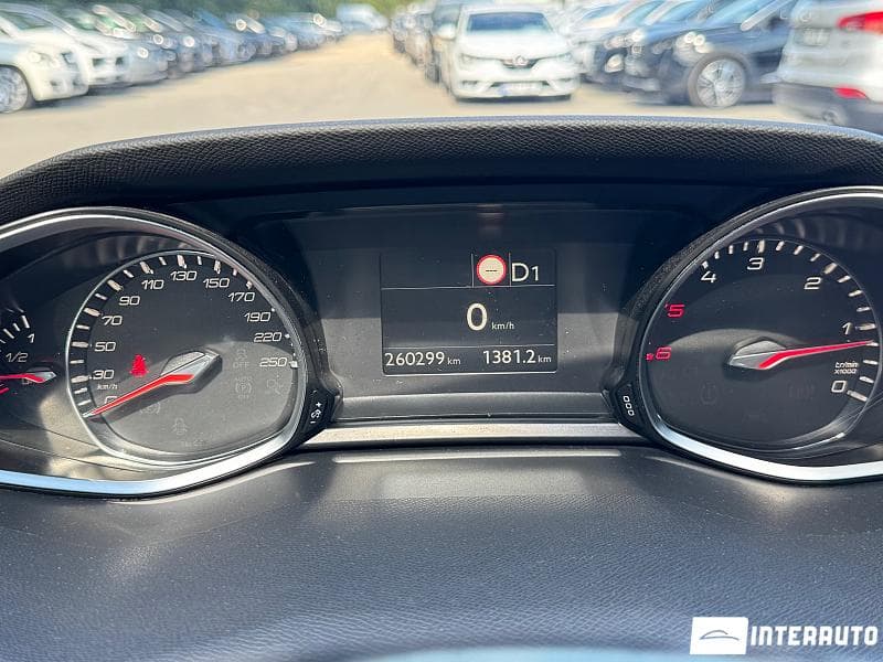 2019 Peugeot 308 — Miniatură 11