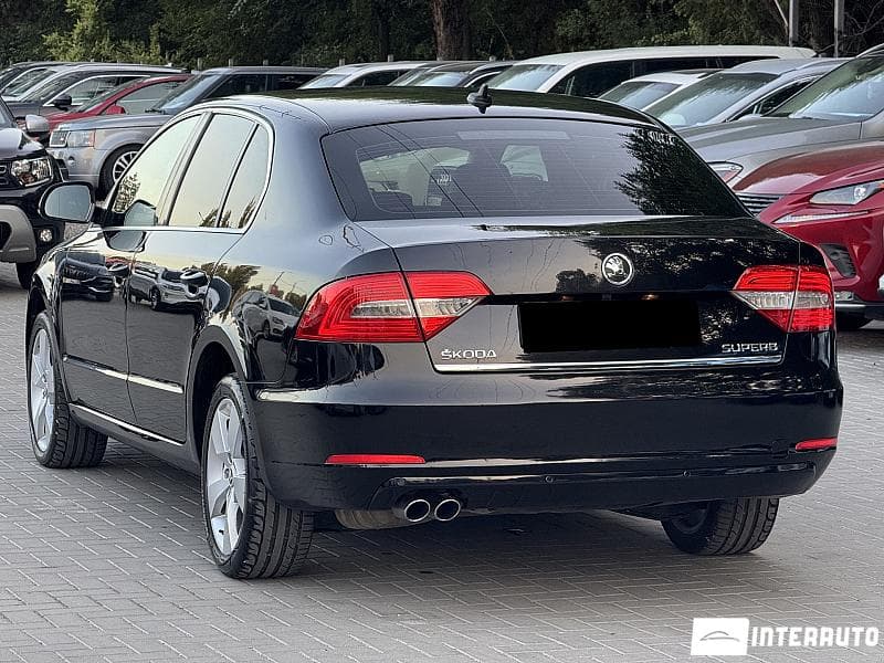 2014 Skoda Superb — Miniatură 4