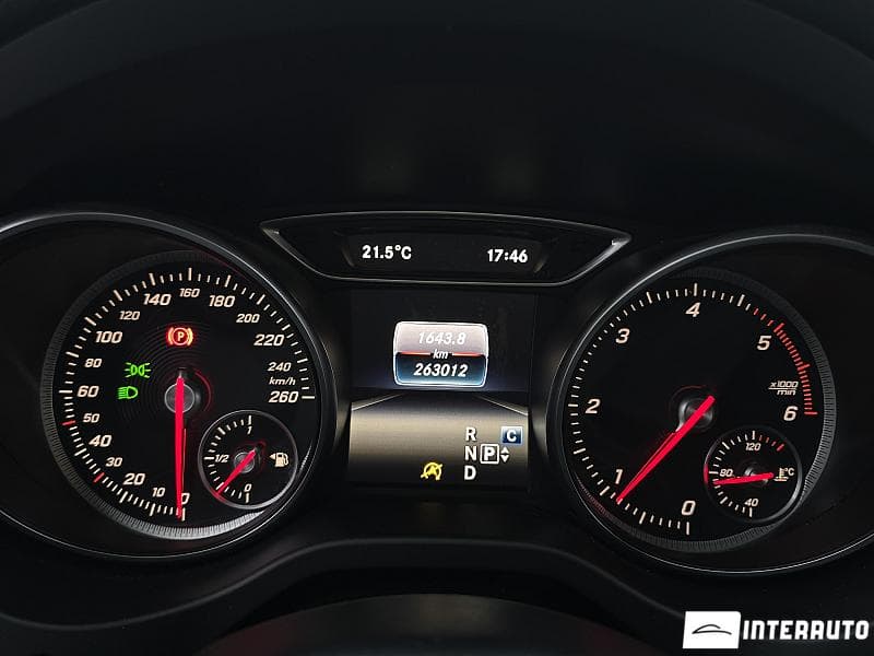2017 Mercedes CLA 180d — Miniatură 8