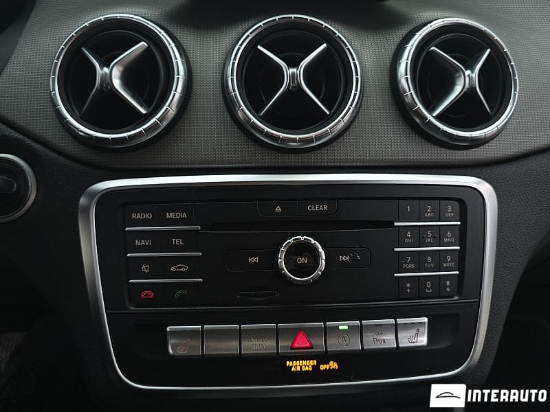 2017 Mercedes CLA 180d — Miniatură 11