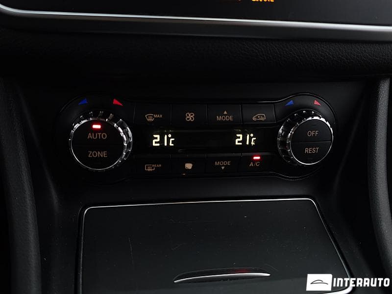 2017 Mercedes CLA 180d — Miniatură 10