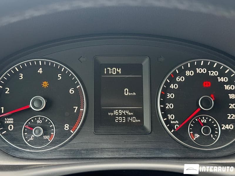 2011 Volkswagen Touran — Miniatură 11
