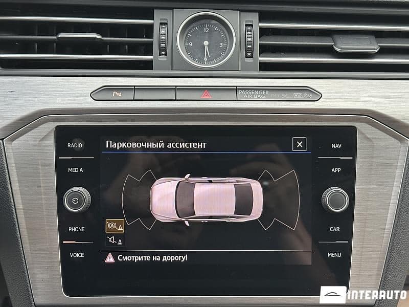 2017 Volkswagen Passat — Miniatură 9