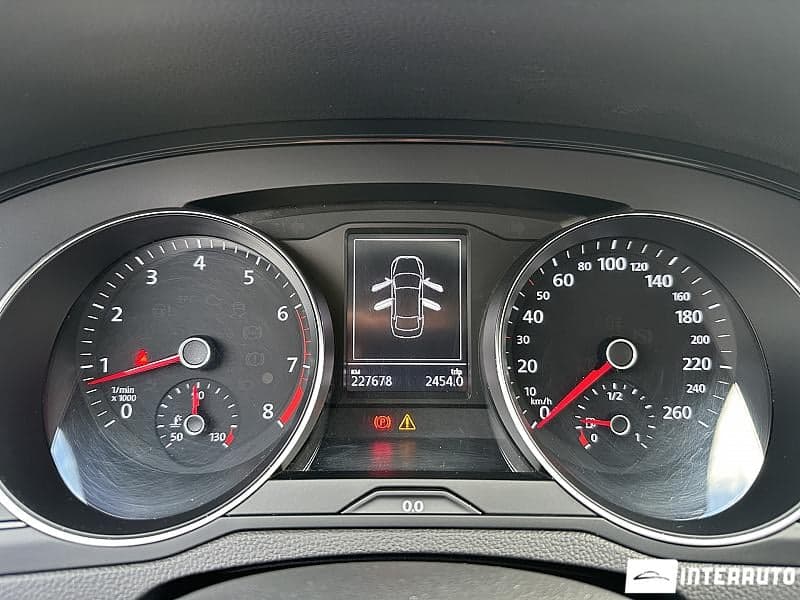 2017 Volkswagen Passat — Miniatură 8