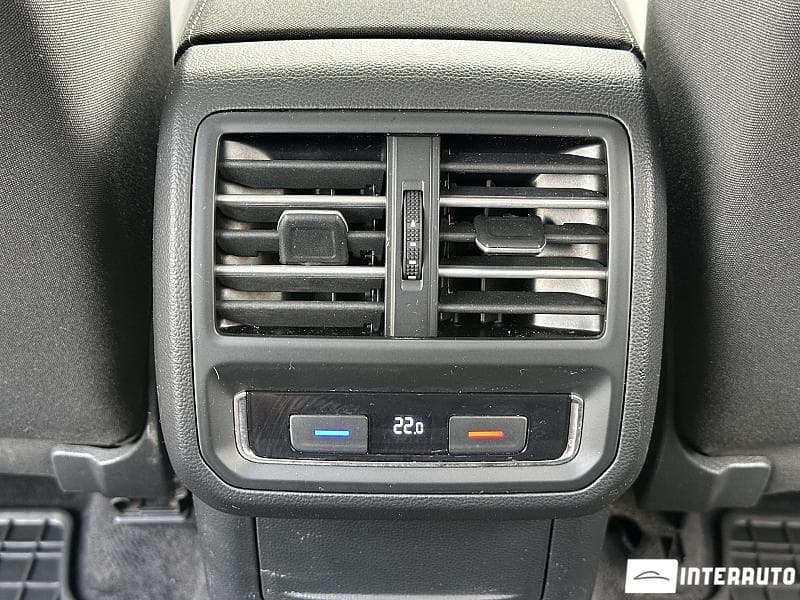 2017 Volkswagen Passat — Miniatură 13