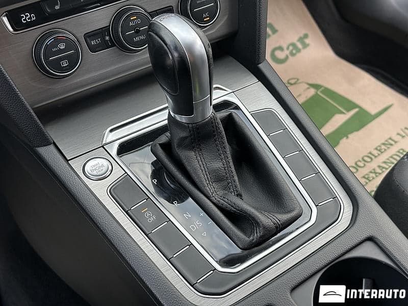 2017 Volkswagen Passat — Miniatură 11