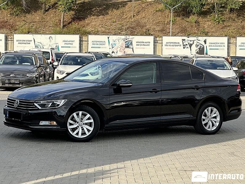 2017 Volkswagen Passat — Miniatură 2