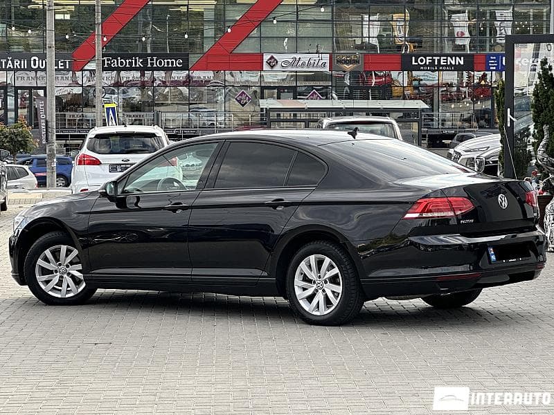 2017 Volkswagen Passat — Miniatură 4