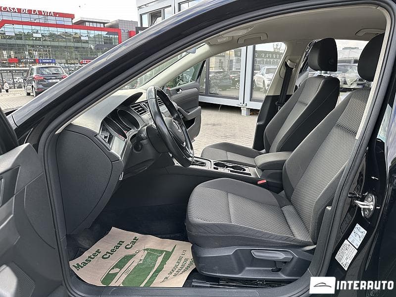 2017 Volkswagen Passat — Miniatură 5