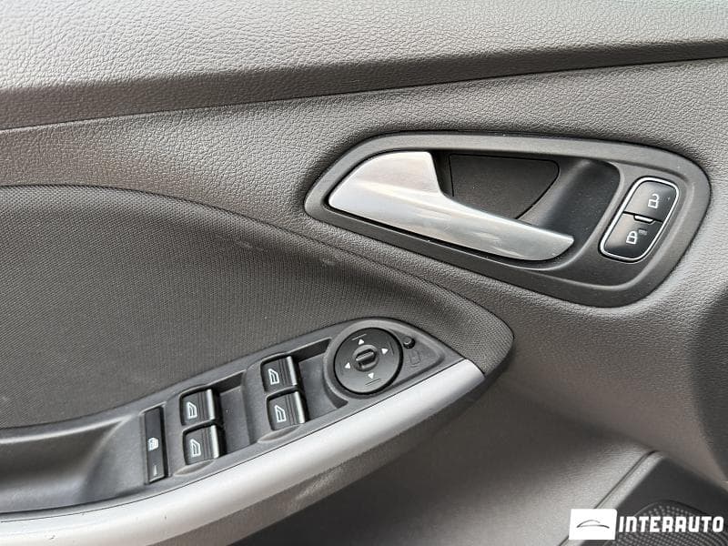 2015 Ford Focus — Miniatură 6