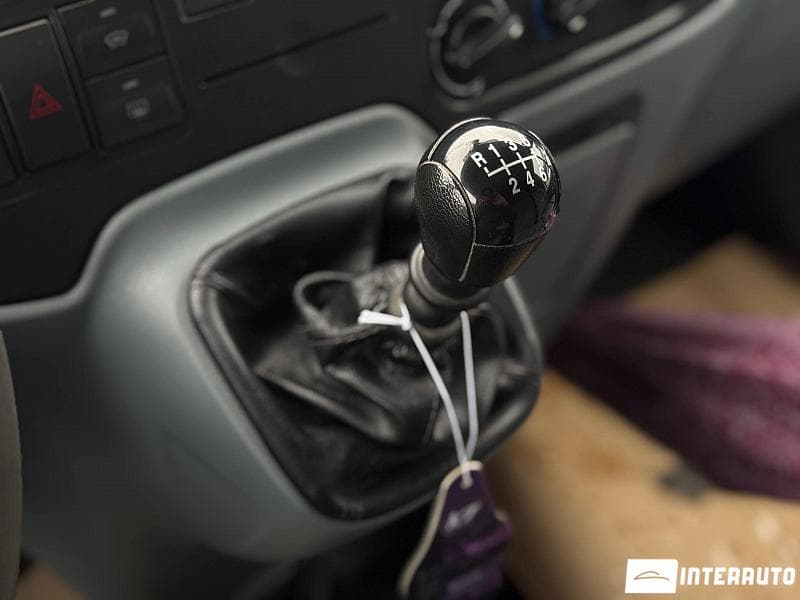 2012 Ford Transit — Miniatură 10